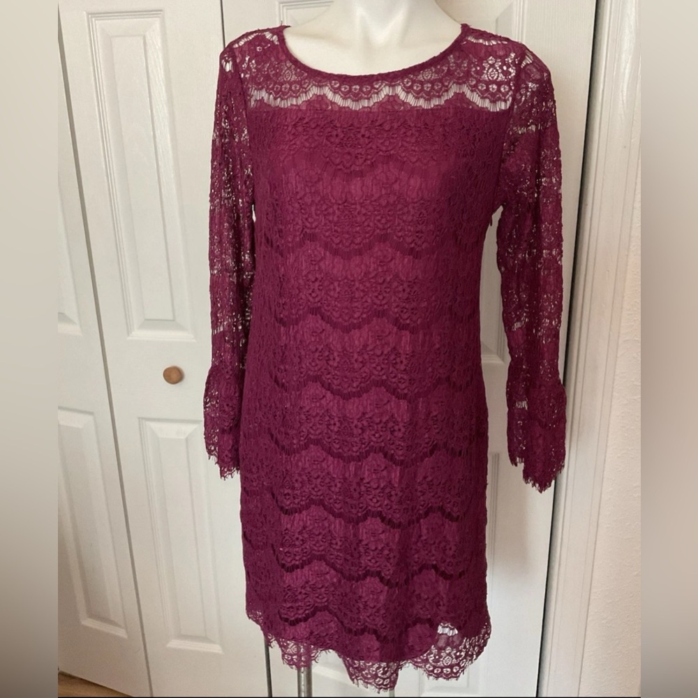 Roz & Ali Lacey Burgundy Color Dress Size 14